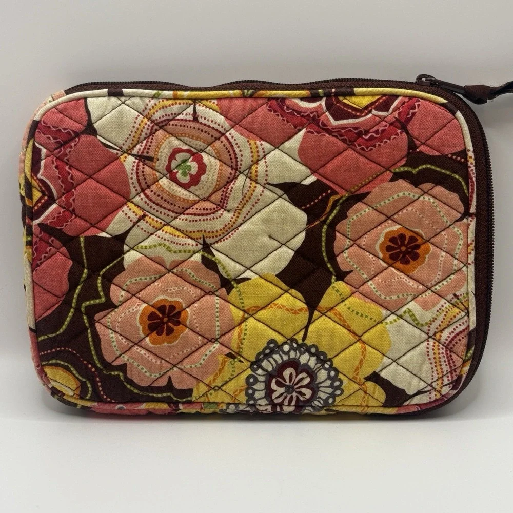 Vera Bradley Buttercup Cotton Zip Padded Small Ebook Reader Tech Sleeve Clean